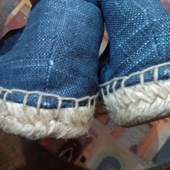 Final Price F2 Simply Vera Wang 8.5 espadrille flats with beaded and bow front - Picture 6 of 9